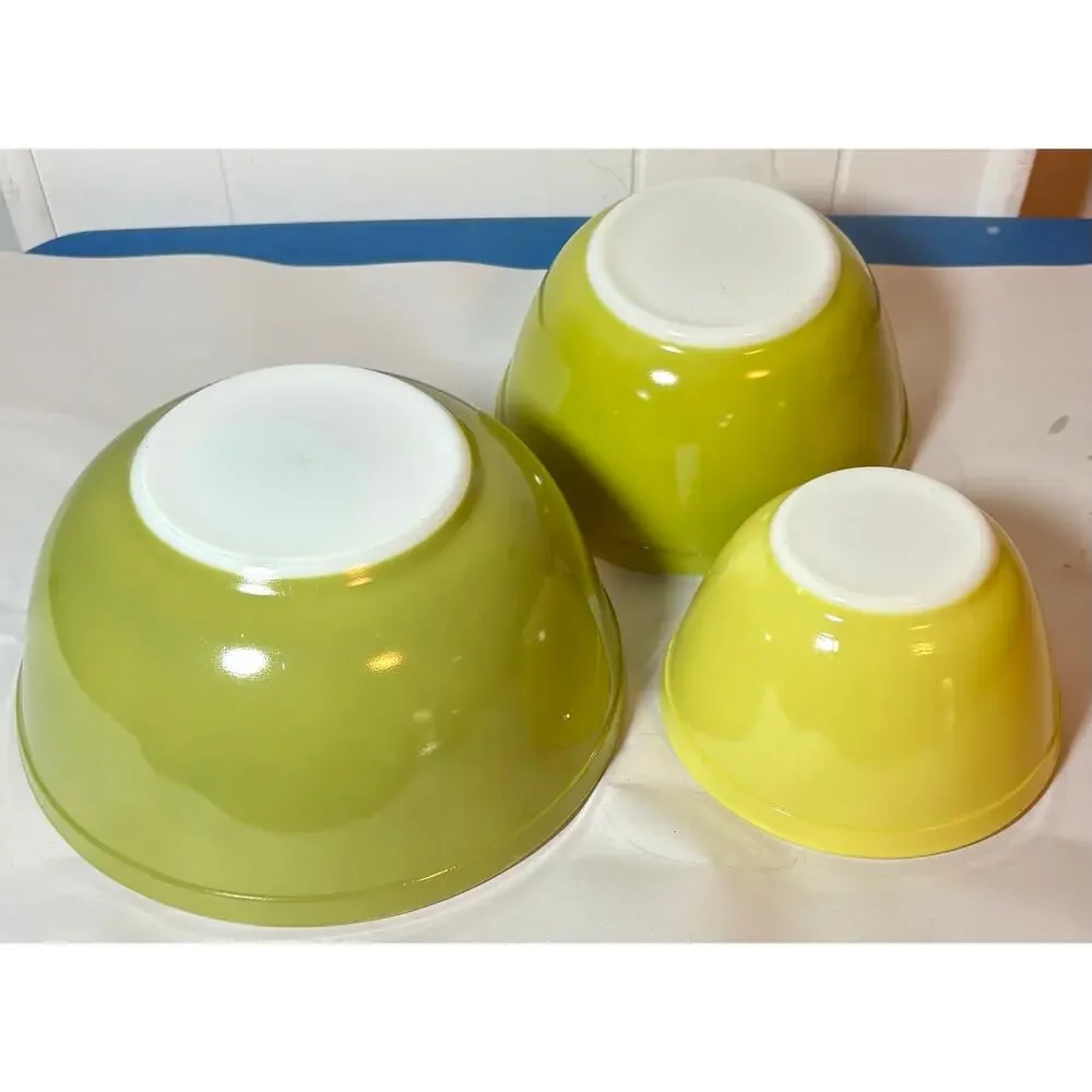 Vintage Pyrex Verde Nesting Mixing Bowls Set 3pc 401 402 403 Avocado Green MCM